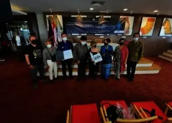 Buku “Gerimis di Tanah Titipan Kanekes” Mendunia