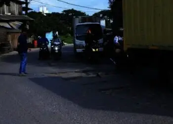 Jalan Perancis tak Diperbaiki, Warga Komplain Lewat Medsos