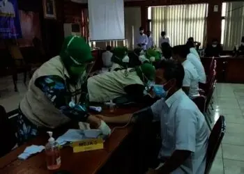 Jelang PTM, Ribuan Guru di Kabupaten Serang Divaksin