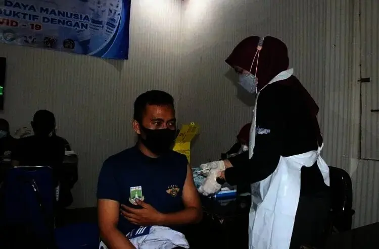Ratusan Pegawai Dishub Kabupaten Serang Divaksin Tahap I