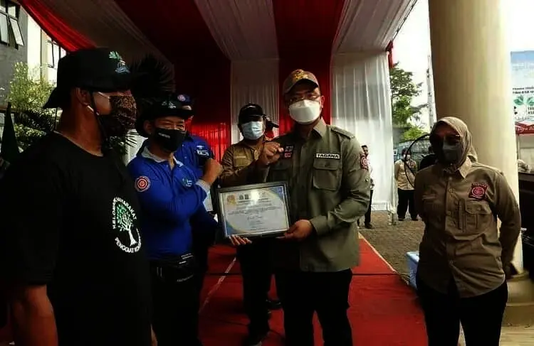 Peringati HUT ke 17, Tagana Banten Tanam 50 Ribu Mangrove
