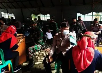 Personel TNI dan Polri serta Pegawai Kejari dan PN Divaksin Covid-19