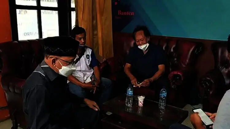 Ratusan Karyawan PT SMU Warunggunung Mogok Kerja