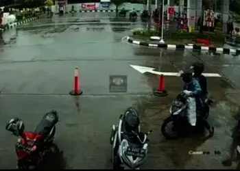 Tak Sampai Semenit, Paket Jasa Ekspedisi Digondol Pencuri