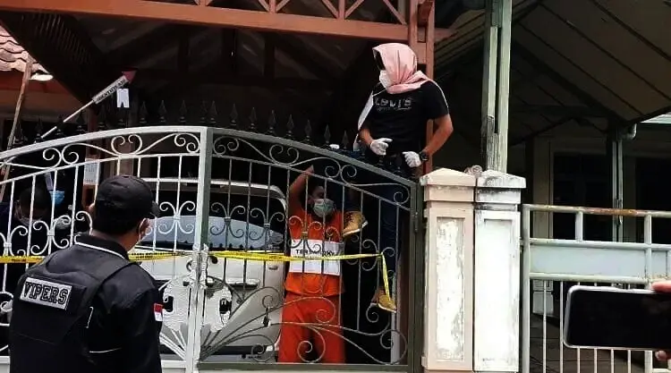 Pembantai Bule Jerman dan Istri di Tangsel Peragakan 32 Adegan