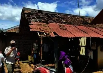 Sembilan Rumah di Cipanas Lebak Rusak Diterjang Angin
