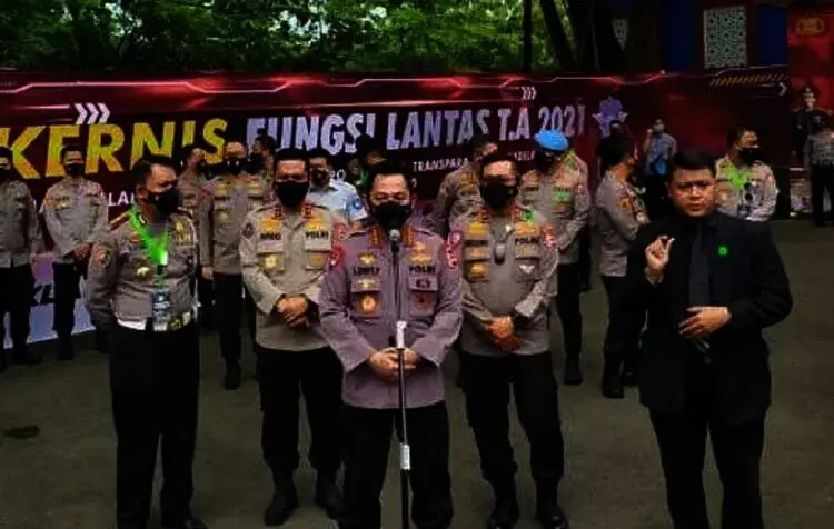 Kapolri: Urus SIM, STNK, BPKB Lewat Online