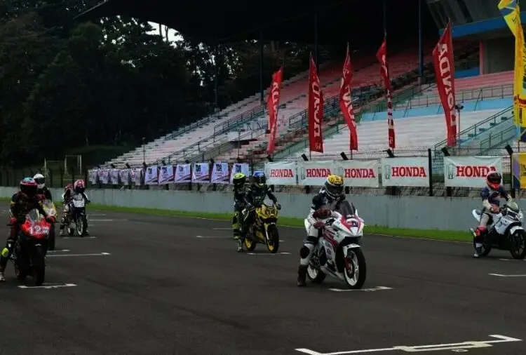 Komunitas Honda Ramaikan Balap IMI
