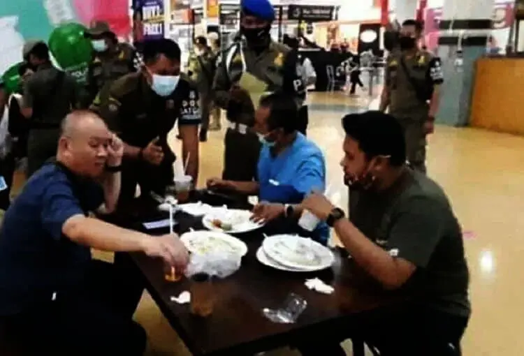 Razia Kawasan Tanpa Rokok, Satpol PP Tangsel Amankan 52 Asbak