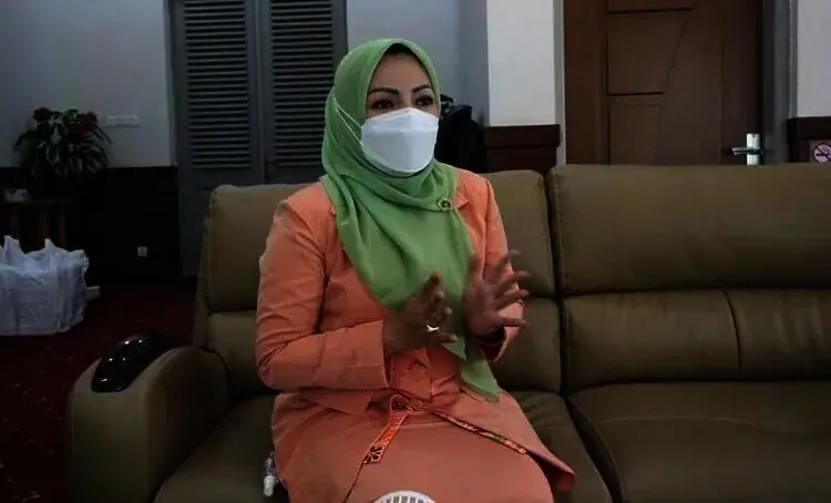 “Ayo Bentengi dan Peduli Keluarga Kita”