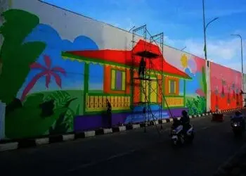 Mural Adat Betawi Hiasi Flyover Gaplek