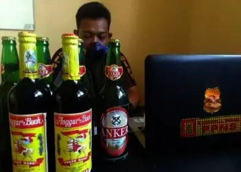Satpol PP Kabupaten Lebak Amankan Puluhan Botol Miras