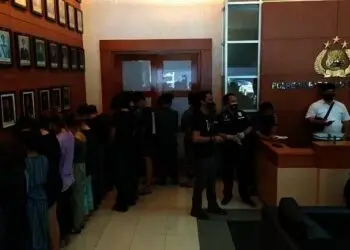 Polisi Bongkar Prostitusi di Apartemen, Pelaku Jajakan Diri via Michat