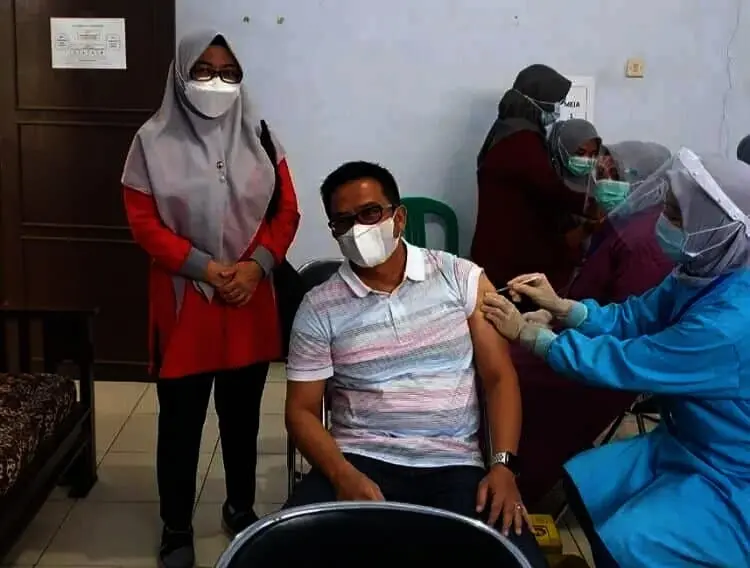Gunawan: Vaksin Covid-19 itu Aman dan Halal