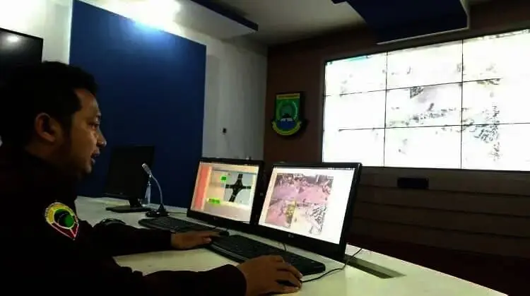Pemkot Tangerang melalui Dishub Kendalikan Lalu Lintas dari CCTV