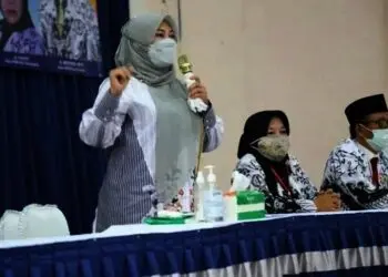 Guru di Pandeglang Harus Bisa Terapkan Aplikasi Elektronik