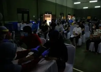 Bangga Menjadi Vaksinator Covid-19 di Kota Tangerang