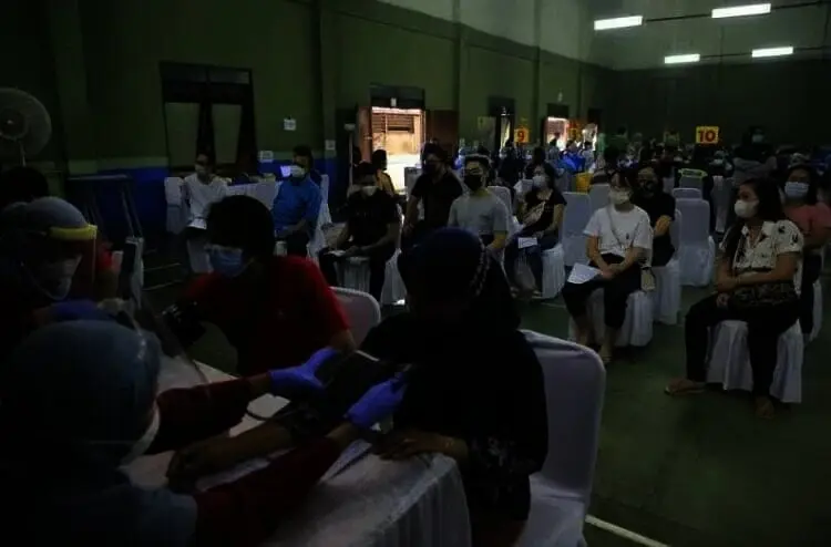 Bangga Menjadi Vaksinator Covid-19 di Kota Tangerang