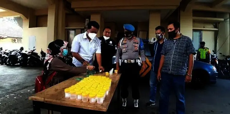 86 Personel Polsek Serpong Laksanakan Cek Urine
