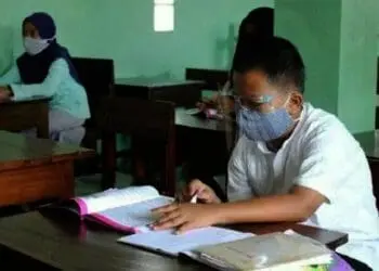 Dewan Minta Perdalam Kajian Rencana Sekolah Tatap Muka