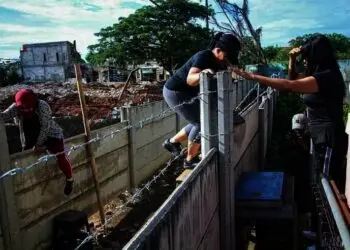 Kasus pemagaran beton jalan