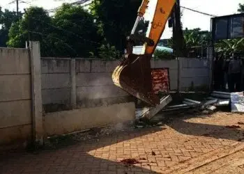 Warga Ciledug Tangerang Pasrah Tembok akan Didirikan Kembali