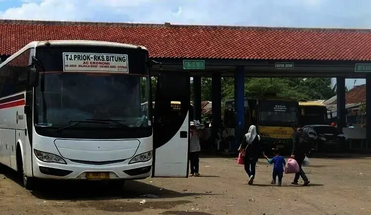 Mudik Dilarang, Sopir Bus AKAP di Kabupaten Lebak Meradang