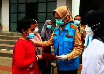 Wali Kota Airin Lepas 65 Pasien Covid-19 Sembuh