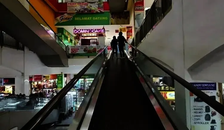 87 Karyawan Giant Pamulang Square Kena PHK
