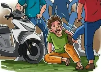 Aksinya Kepergok, Maling Motor di Cisoka Tangerang Diamuk Warga