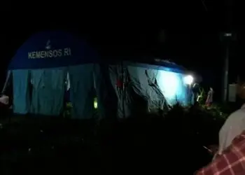 Diancam, 29 Warga di Sobang Pandeglang Pindah ke Tenda Darurat