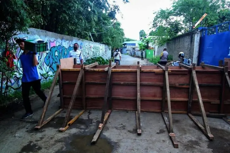 Sengketa Lahan, Jalan Kemuliaan Cipondoh Diblokir Ahli Waris