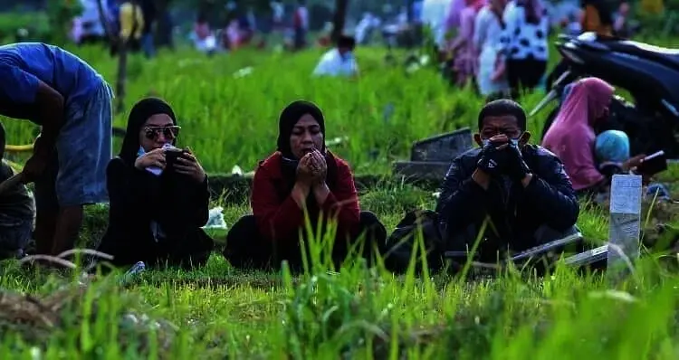 Ziarah ke Makam Covid-19 di Kota Tangerang etap Aman