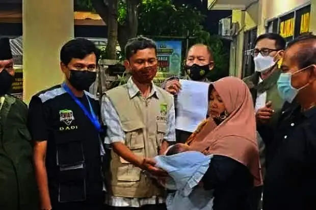 Ibu Tinggalkan Bayi ke Warga, Dengan Alasan Titip, Namun tak Kunjung Kembali
