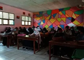 MTsN 1 Rajeg Uji Coba PTM, Kecewa Baru 10 Guru yang Divaksin