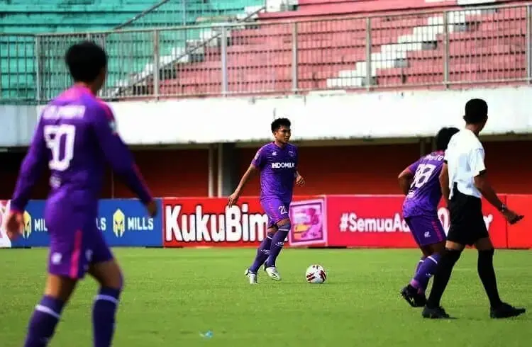 Herwin Tri Saputra Berseragam Ungu