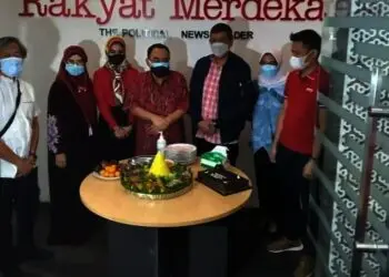 22 Tahun Rakyat Merdeka, Menguatkan Api Demokrasi