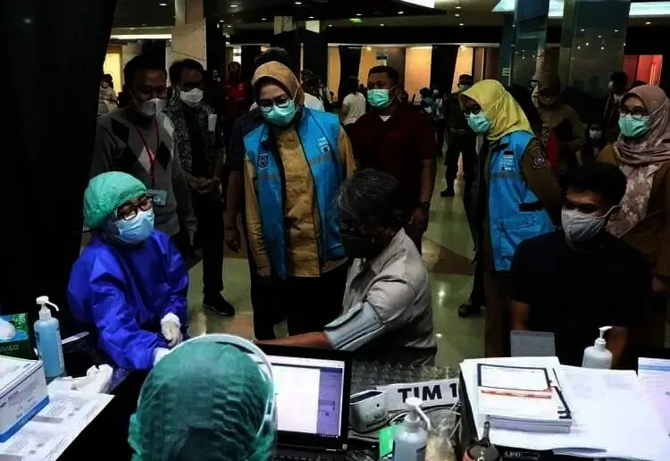 10 Ribu Pedagang Divaksin Selama 5 Hari Bertempat di BSD Junction