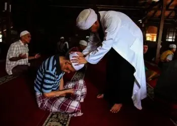 Mengobati Pasien ODGJ Menggunakan Metode Islami