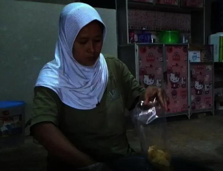 Pengrajin Keripik Singkong di Banjar Pandeglang Banjir Orderan