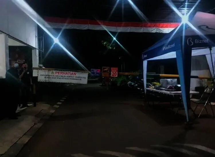 Munarman Ditangkap Densus 88, Terkait Baiat Anggota ISIS di Tiga Kota, Akses Menuju Rumah Munarman Ditutup Untuk Umum
