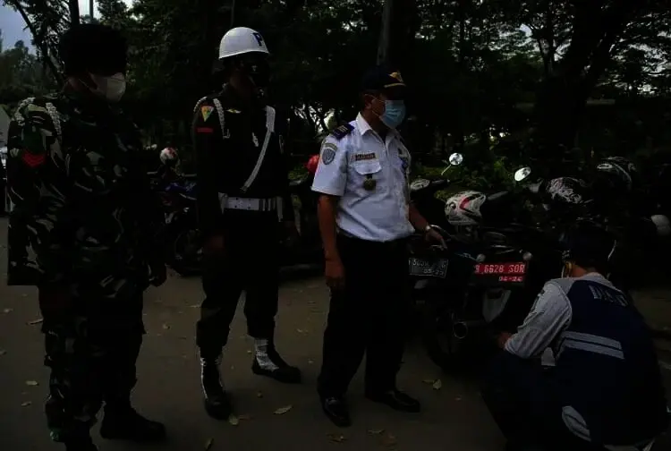 Parkir Secara Liar, 139 Kendaraan Digembosi Petugas Dishub Kota Tangerang