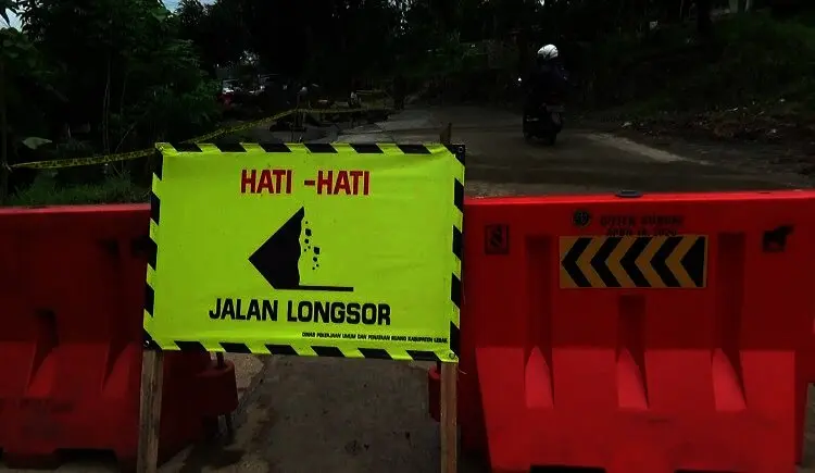 Pemkab Lebak Diminta Percepat Perbaikan Jalan Rusak