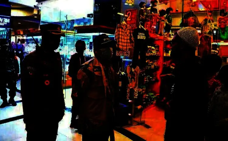 Pusat Keramaian Diminta Tutup Pukul 20.30