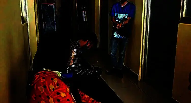 Tolak Ajakan Mandi, Istri Digergaji Suami
