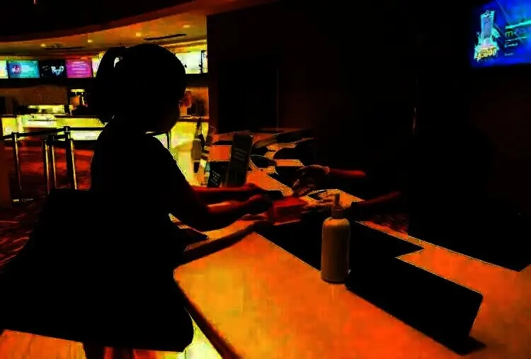 Pengunjung Bioskop Bintaro Jaya XChange Masih Sepi