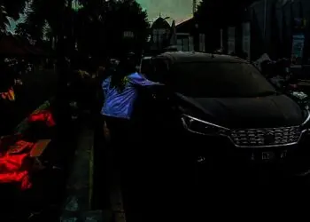 DPC PKB Kabupaten Pandeglang Bagikan 3.000 Paket Takjil di Jalan