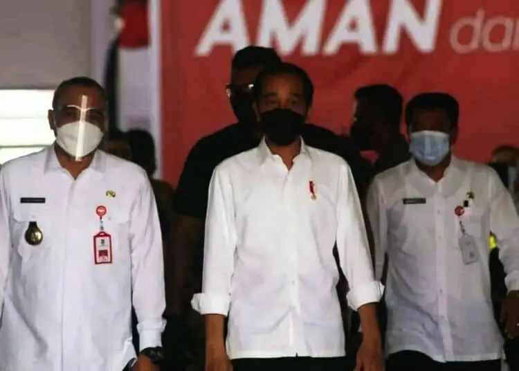 Presiden Jokowi Tinjau Pelaksanaan Vaksinasi Massal di Kabupaten Tangerang