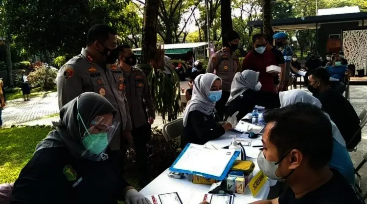 Hingga Akhir Juni, Polres Tangsel Target Vaksin 12.000 Warga
