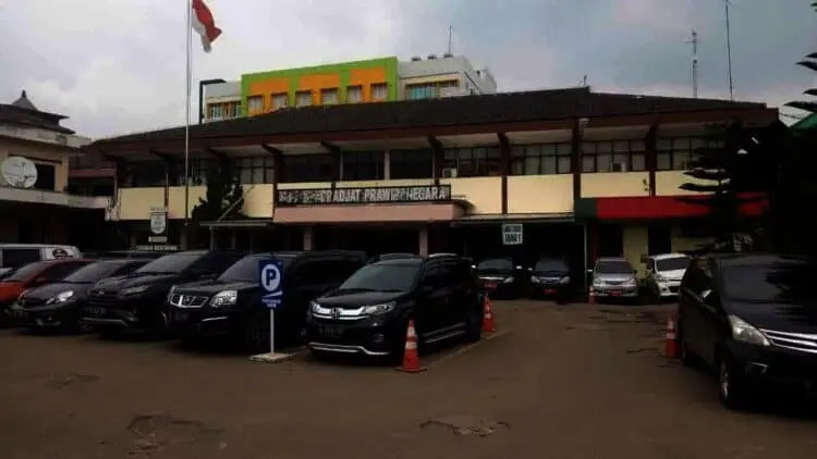 Ruang Isolasi Penuh, Untuk Tangani Pasien Covid-19 RSDP Serang Dirikan Tenda